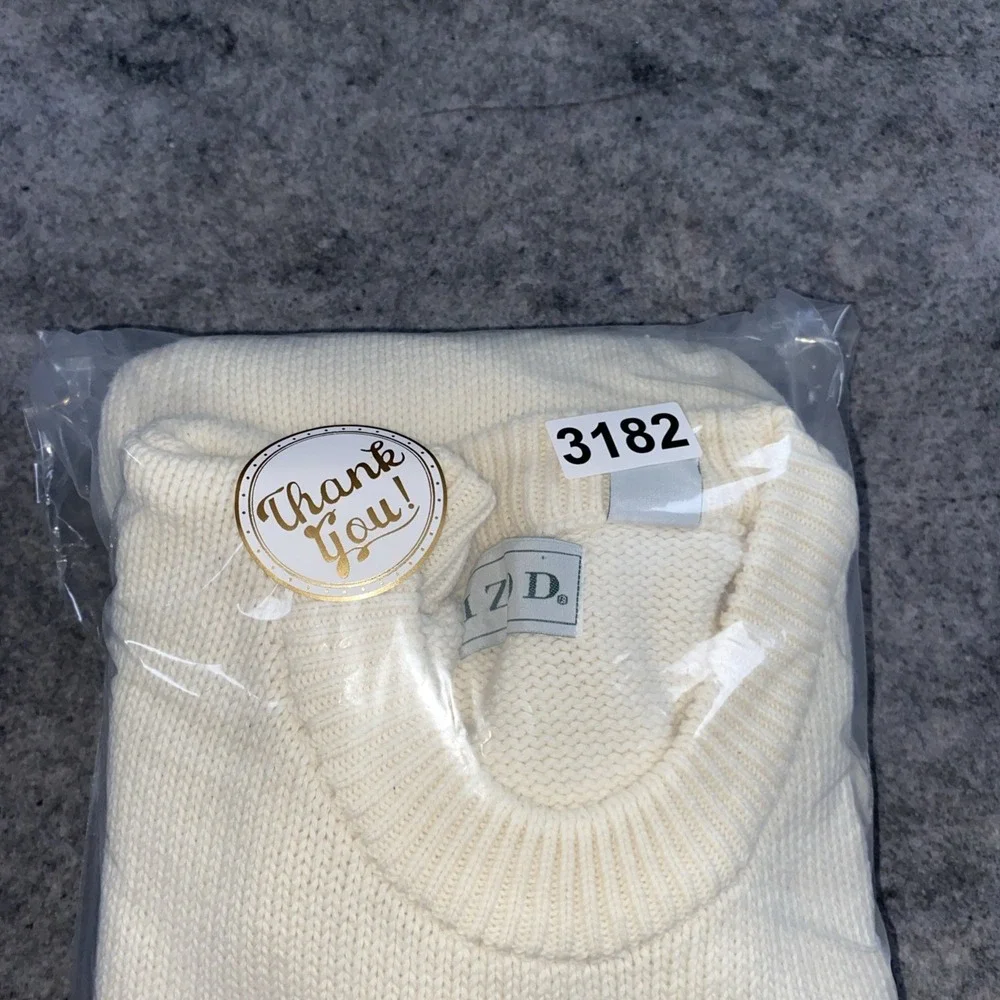 Vintage IZOD Knit Sweater Mens M Ivory Crewneck Golf Club Embroidered Preppy 90s